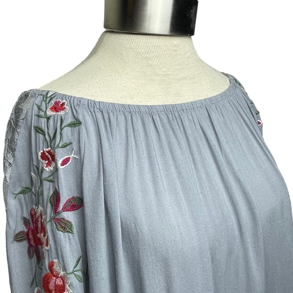 Umgee Womens Bohemian Blue/Gray Floral Embroidery Flowy Bell Sleeve Sz Small - Picture 4 of 15